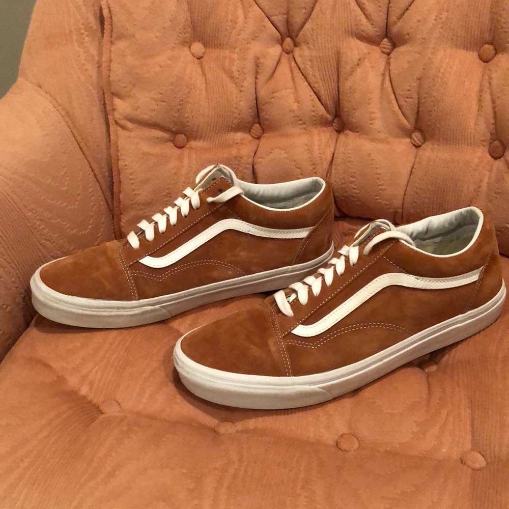 LIKE NEW!!  Vans Pig Suede Old Skool Desert Sun
